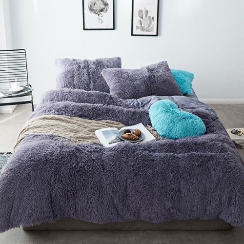 In House 4-Piece Winter Fur comforter Set